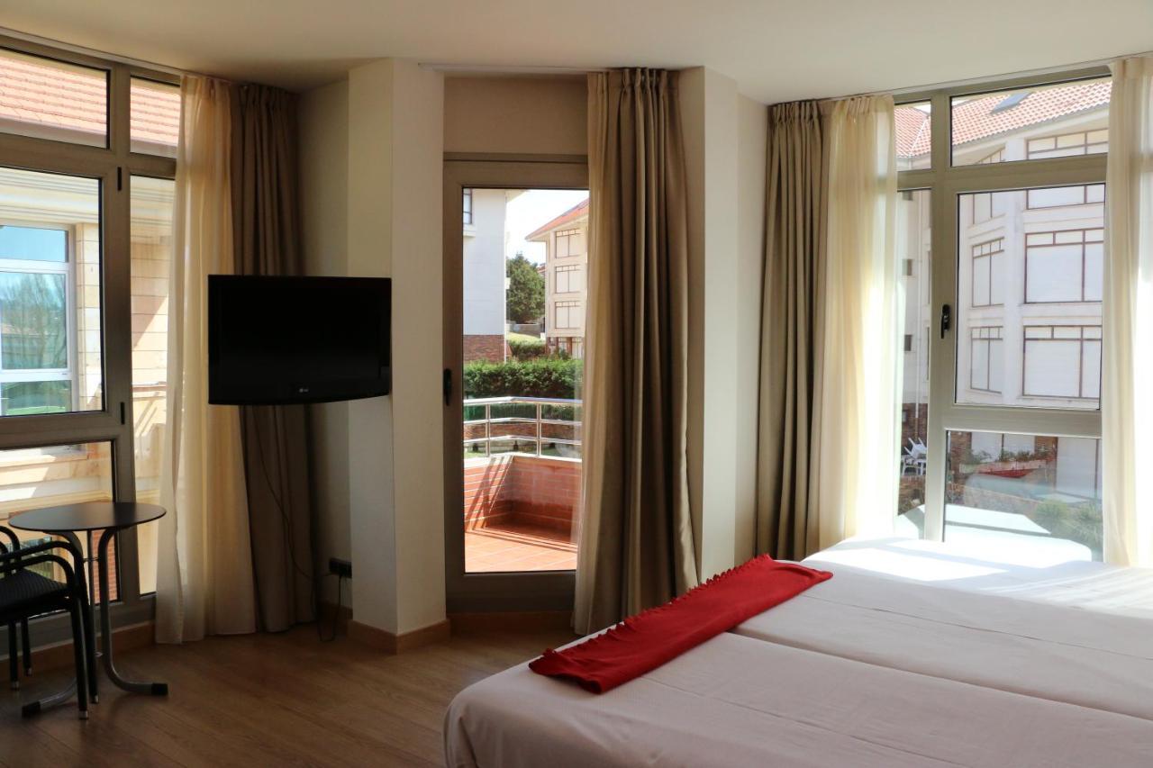 Hotel Maritimo Ris Con Garaje Noja Zewnętrze zdjęcie